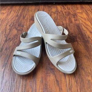 Brand New CROCS Patricia Sandal Size Women’s 9